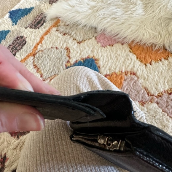 EUC Louis Vuitton, graphite Brazza wallet - Picture 10 of 11